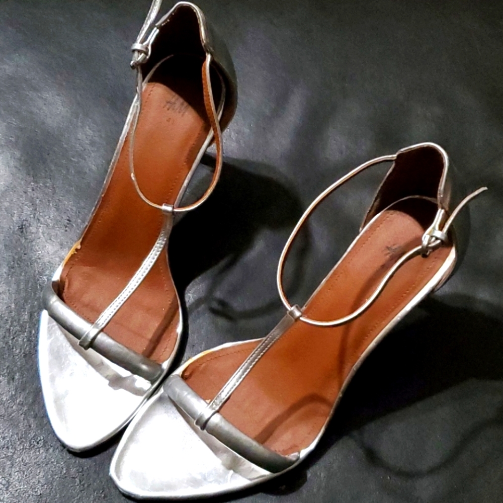 Women's Silver Toe Out Heels by H & M, Size 9.5